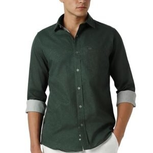 HIGHLANDER Men Solid Casual Shirt